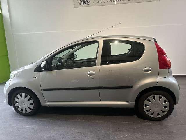 Peugeot 107 107 5p 1.0 12v Plaisir 2tronic