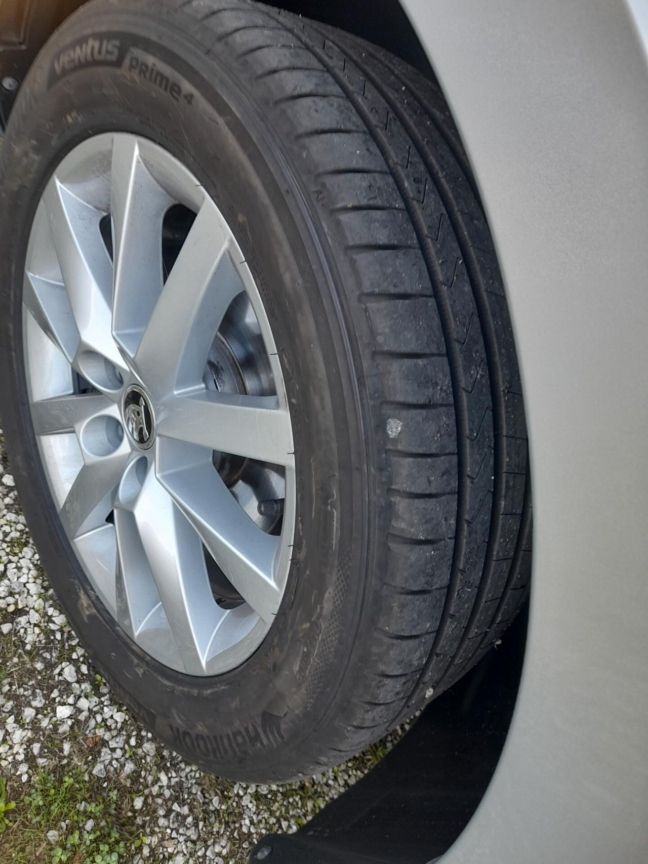Skoda Scala 1.0 TSI 110 CV Automatica