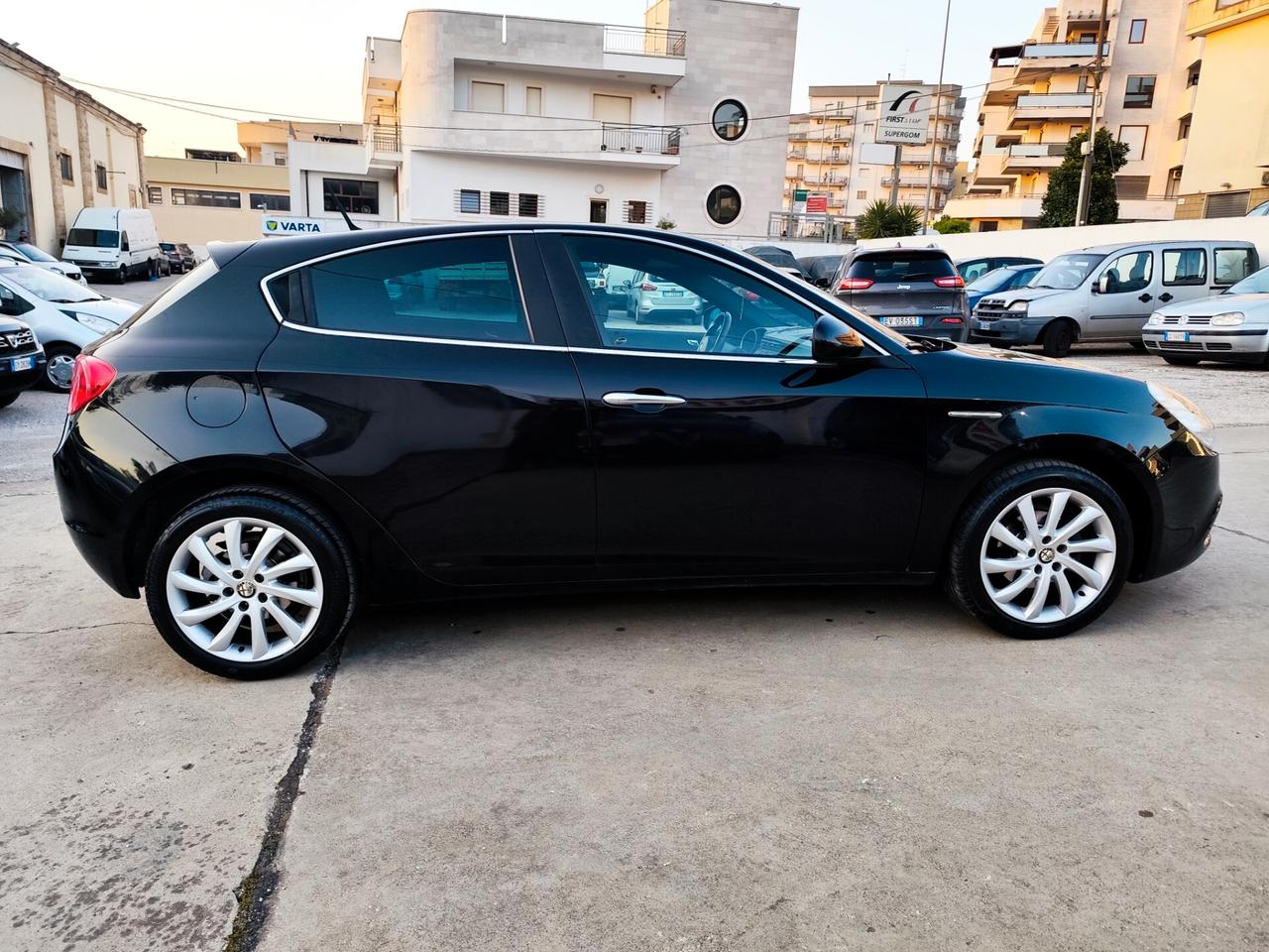 Alfa Romeo Giulietta 1.6 JTDm-2 105 CV Distinctive