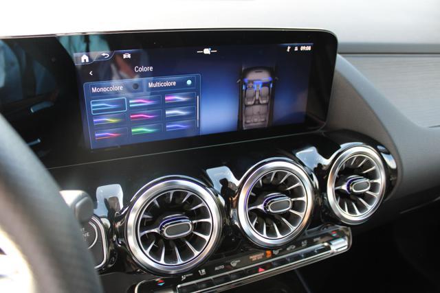 MERCEDES-BENZ GLA 220 d Automatic 4Matic AMG Premium GANCIO-MULTIBEAM