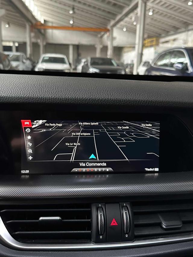 ALFA ROMEO Stelvio 2.0 Turbo 200 CV AT8 Q4 Super