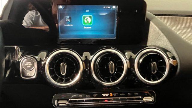 MERCEDES-BENZ B 180 d Premium