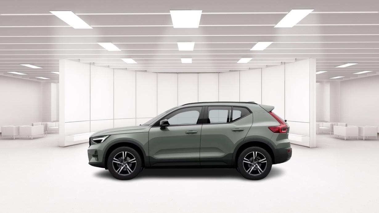 VOLVO Xc40 B3 Mild Hybrid Automatico Ultra Dark