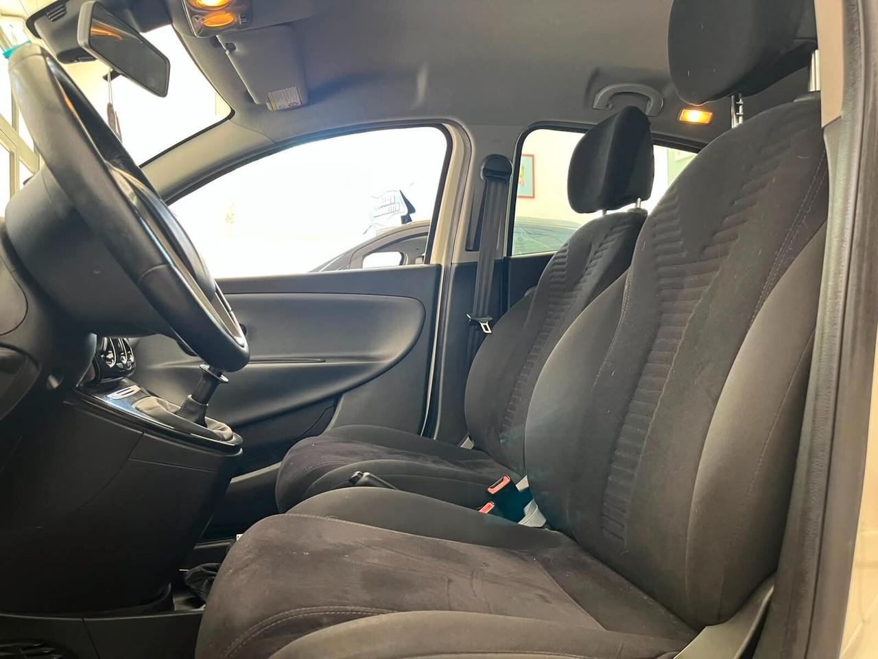 Lancia Ypsilon 1.2 GPL - 135000KM! - 2013