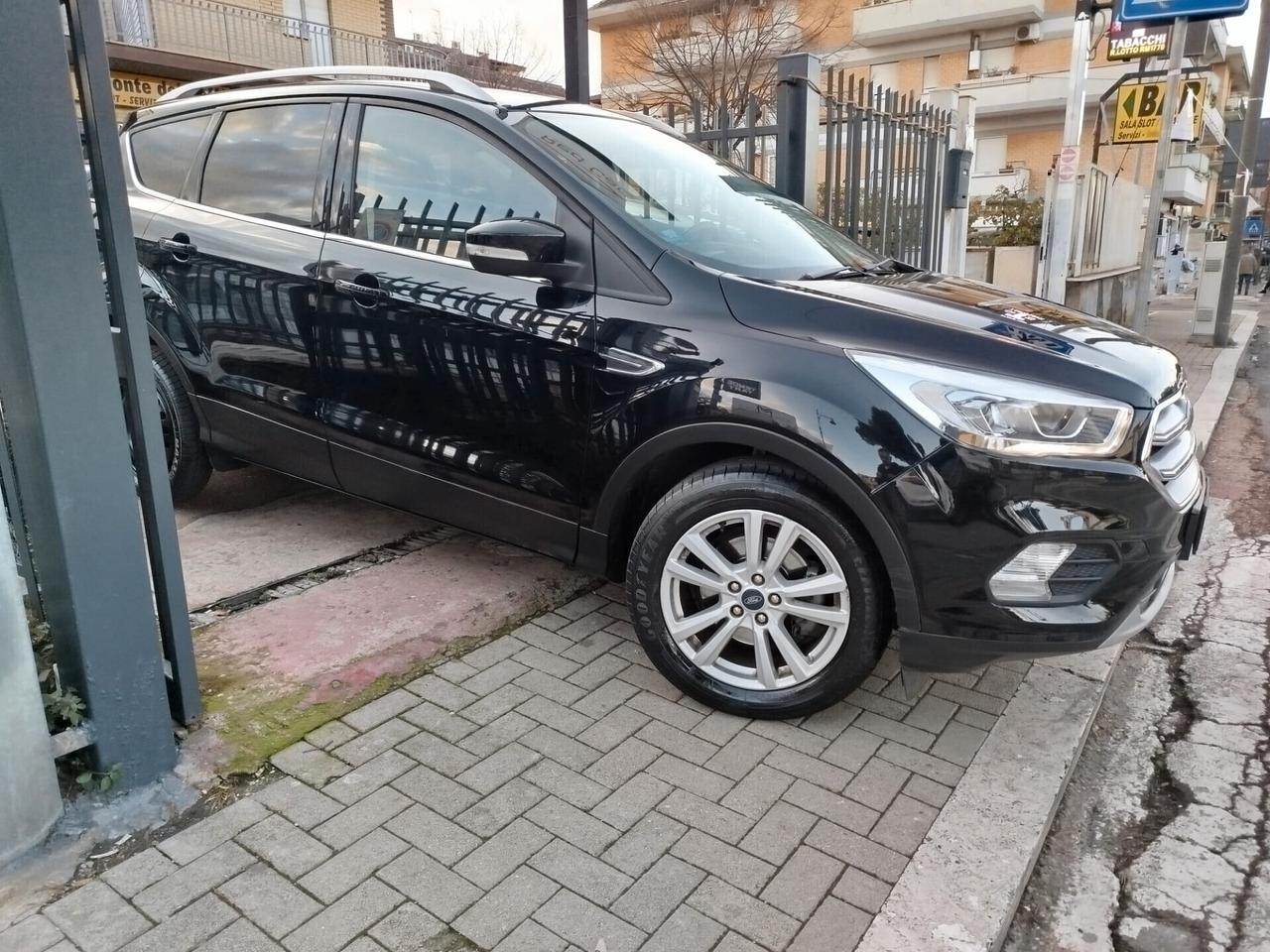 Kuga 1.5-120cv *PREZZO VERO* UNIPRO' AZIENDALE TAGLIANDI FORD