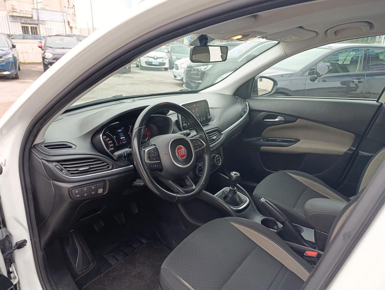 Tipo 1.6 Mjt S&S SW Lounge