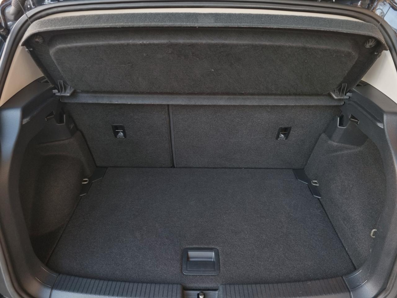 Volkswagen T-Cross 2019 1.0 tsi Urban 95cv