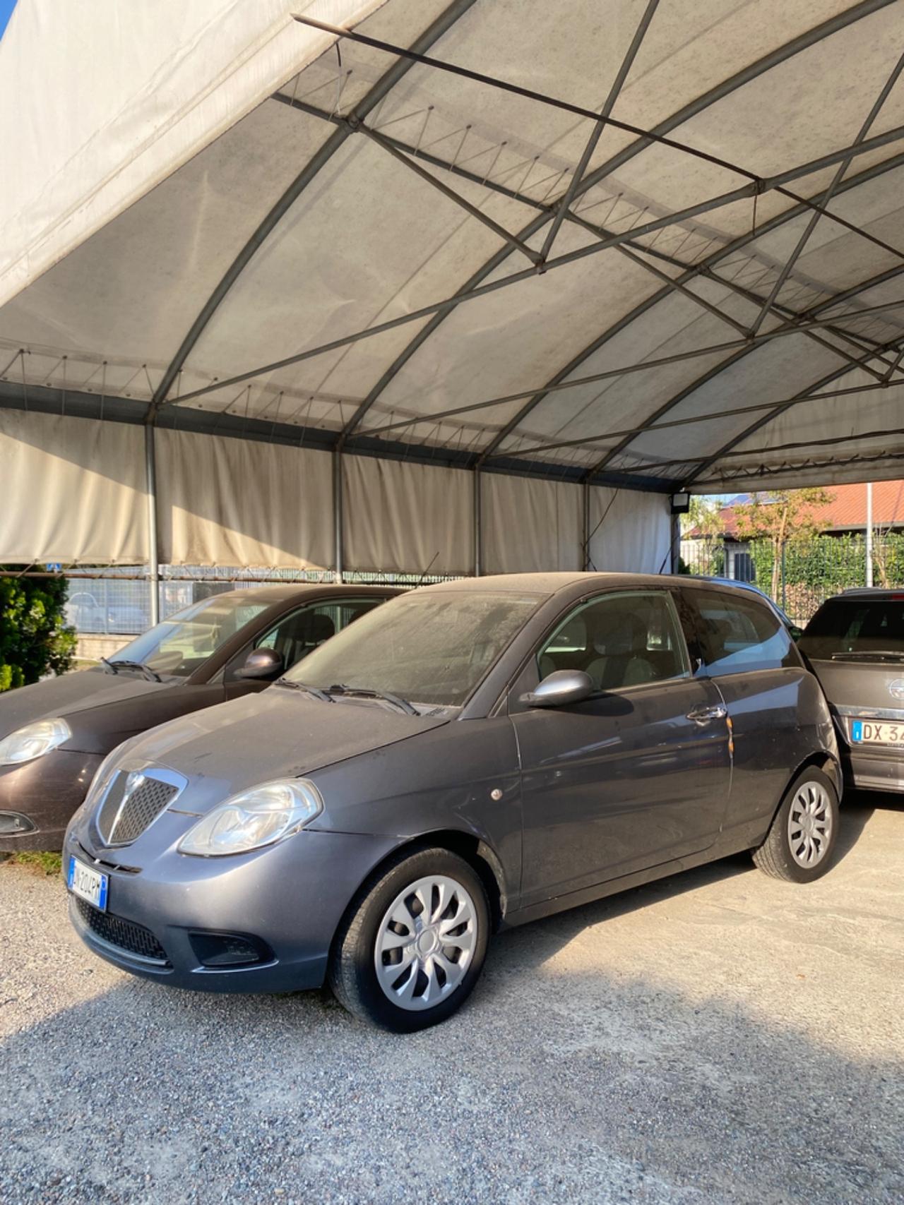 Lancia Ypsilon 1.2 Platino