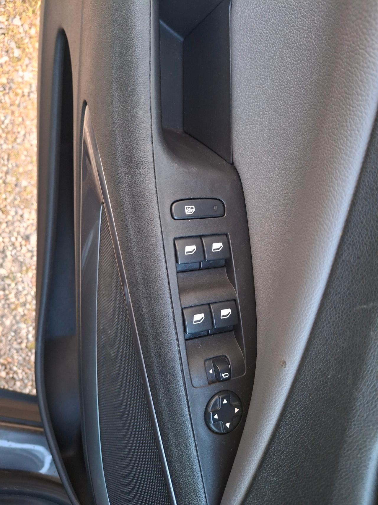 Opel Crossland X 1.2 12V Innovation