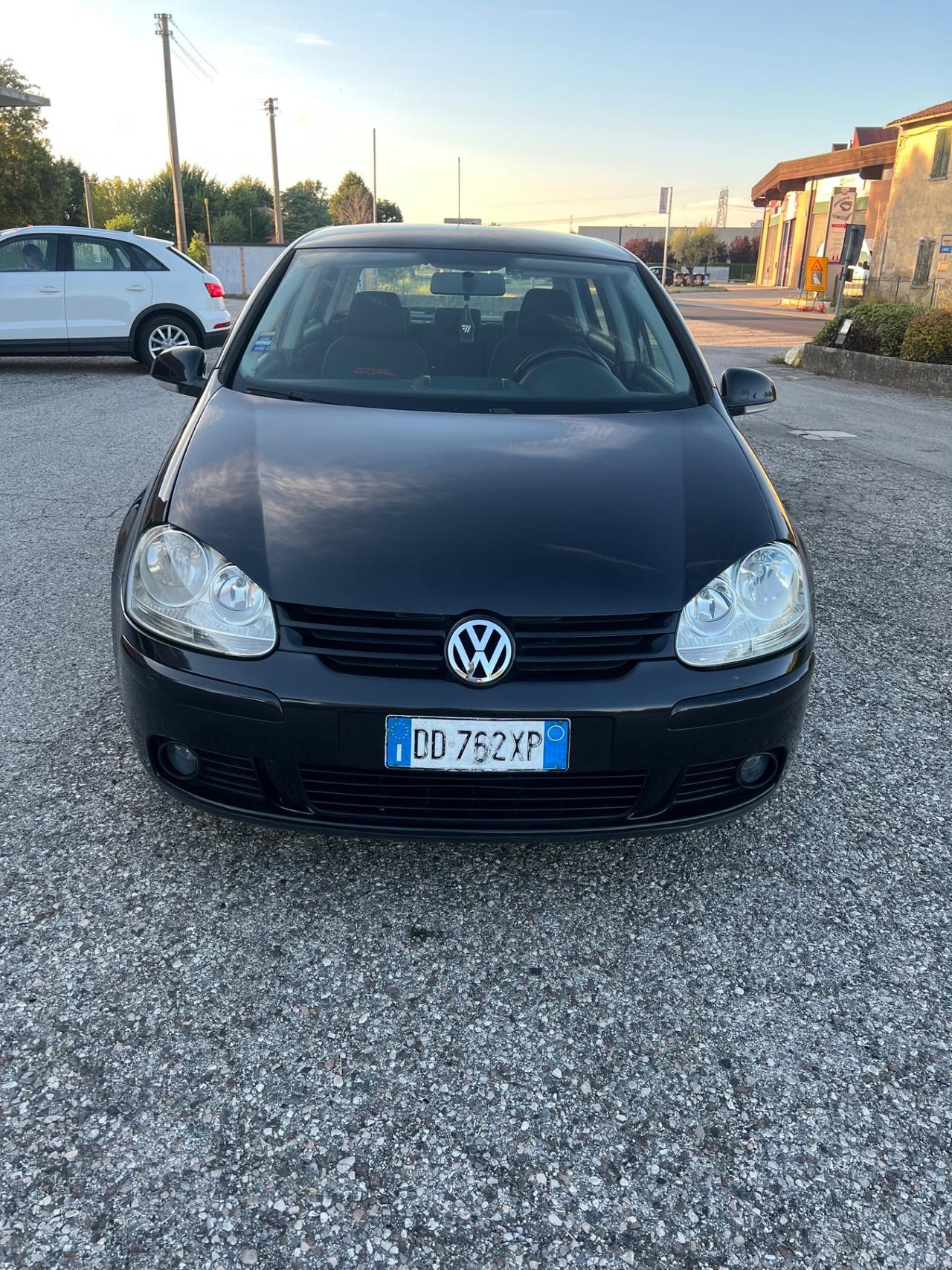 Volkswagen Golf 1.6 16V FSI 5p. Comfortline