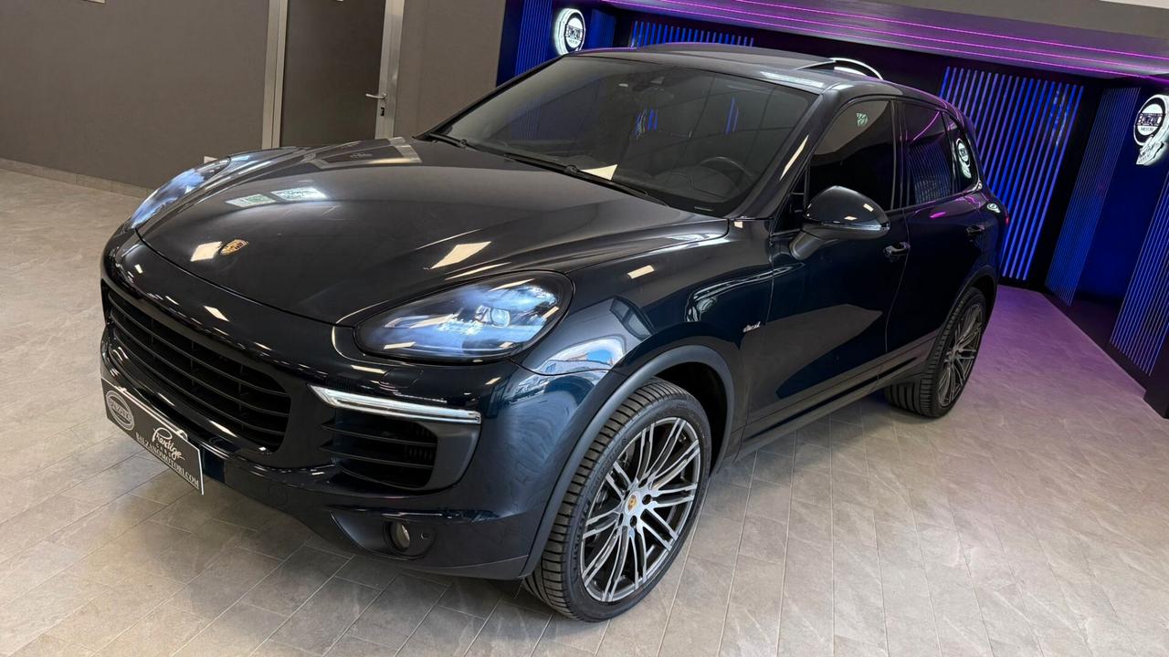 PORSCHE CAYENNE 3.0 DIESEL 2016 PLATINUM EDITION