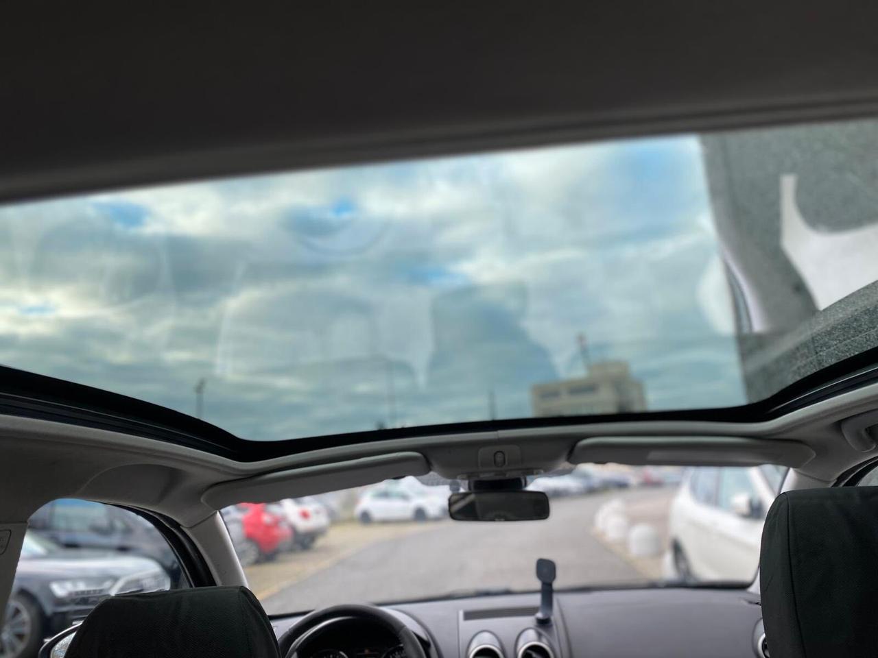 Nissan Qashqai 2.0 dCi DPF Tekna