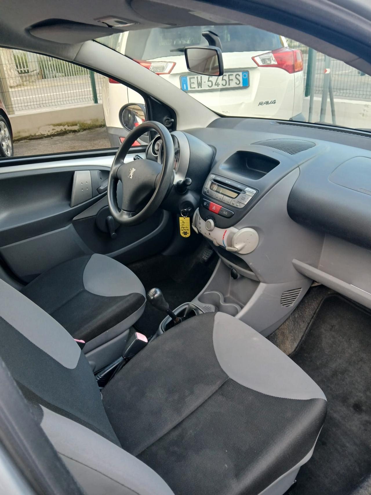 Peugeot 107 1.0 68CV 5p. Desir