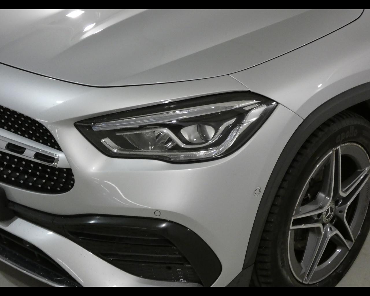 Mercedes-Benz GLA (H247) - GLA 180 d Automatic Premium