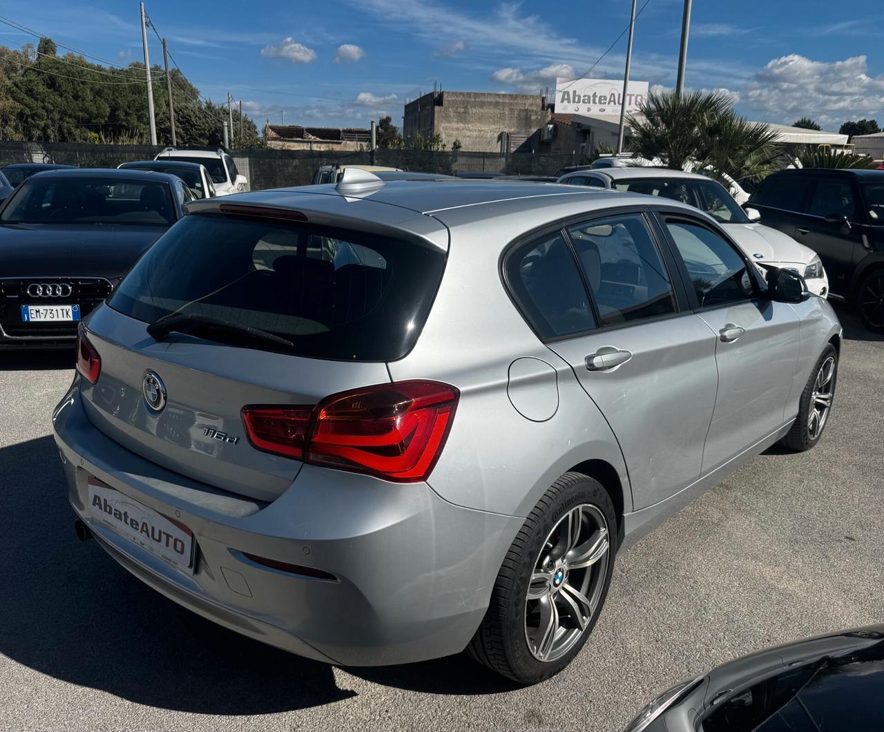 Bmw 116 116d 5p. Business