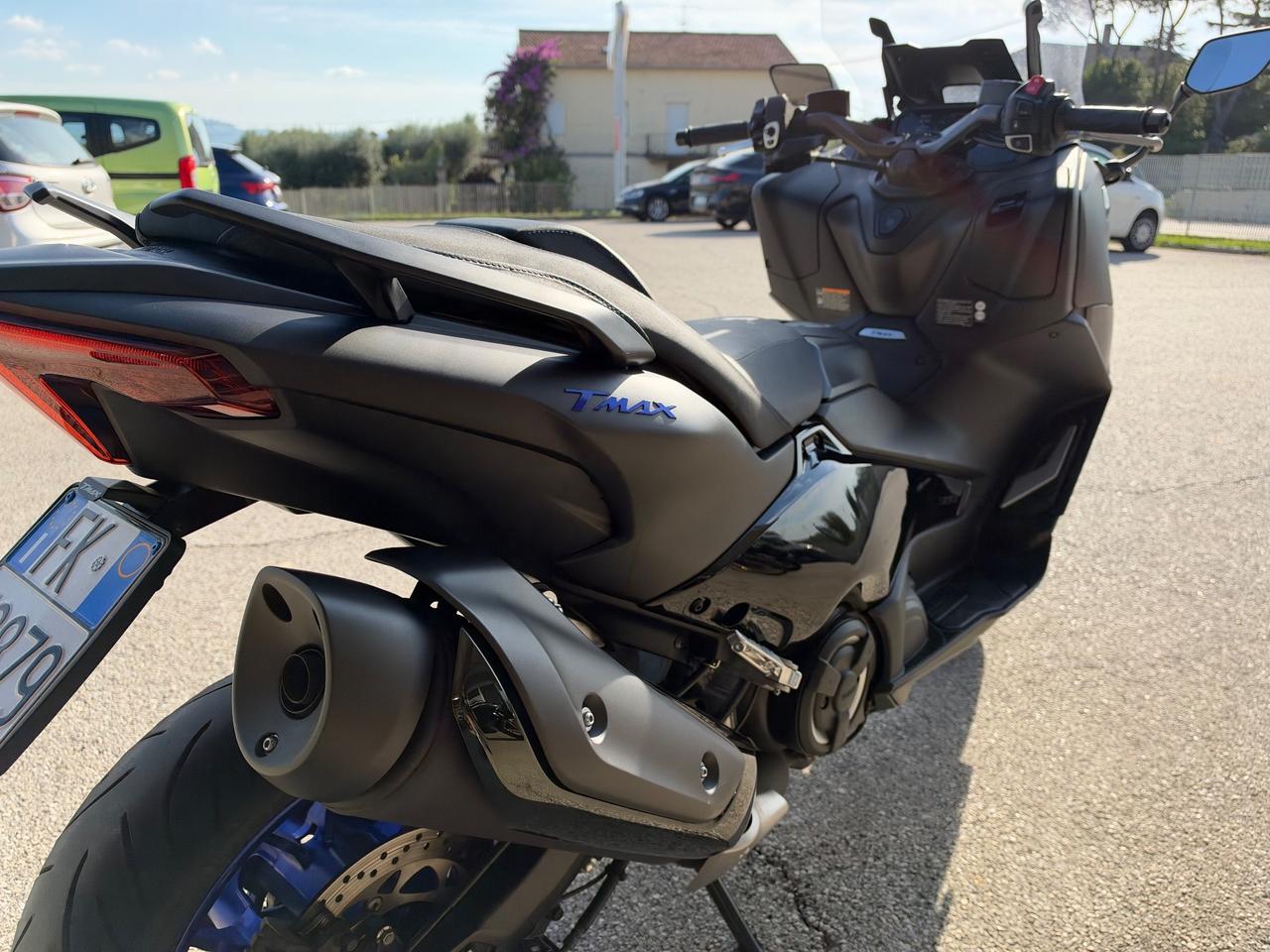 Yamaha T Max 560