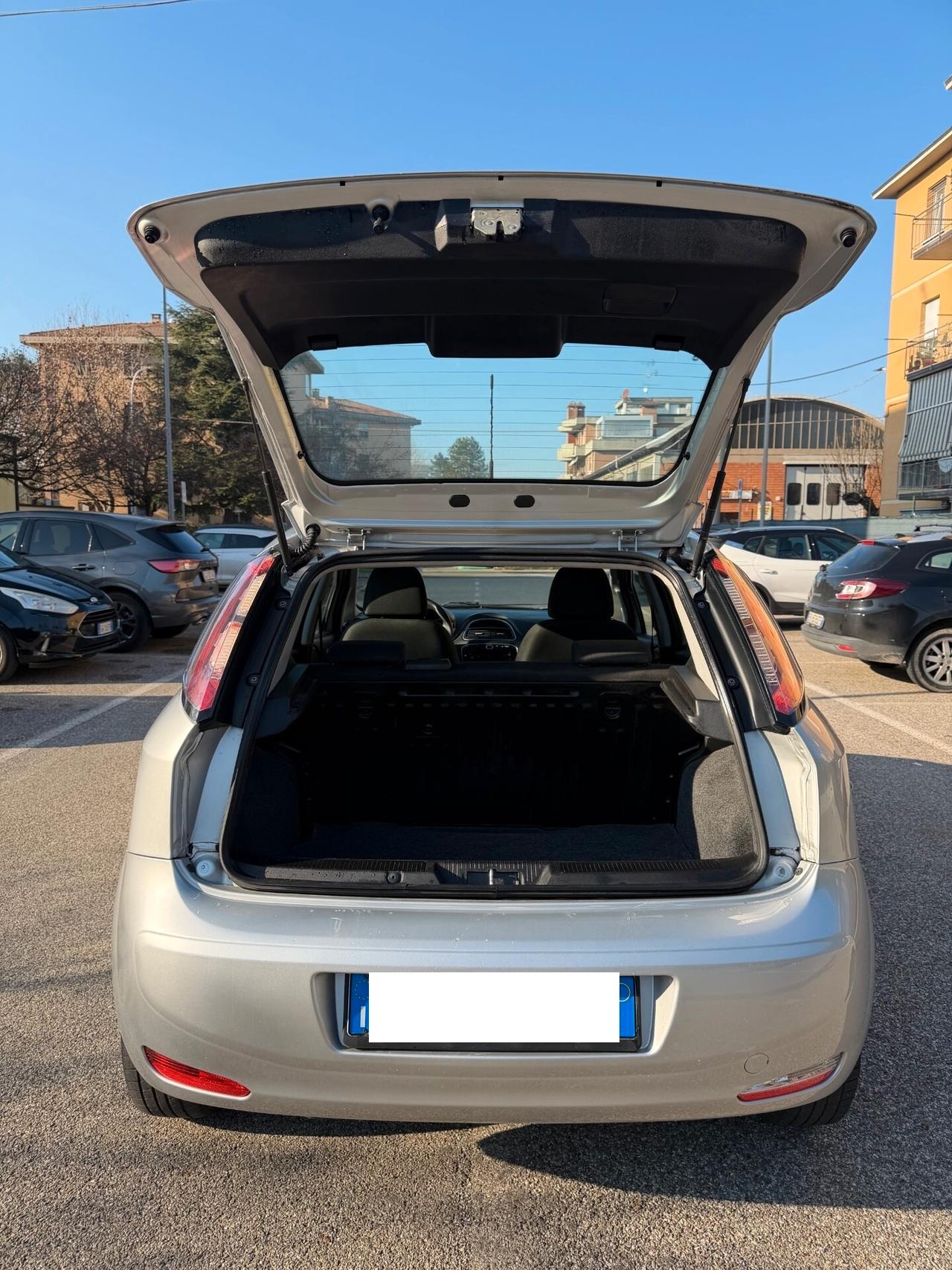 Fiat Punto 1.4 Natural Power - NEOPATENTATI - GARANTITA -