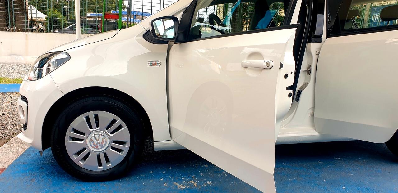 VOLKSWSWAGEN UP 1,0 BENZINA KM 60 MILA NEOPATENTATI