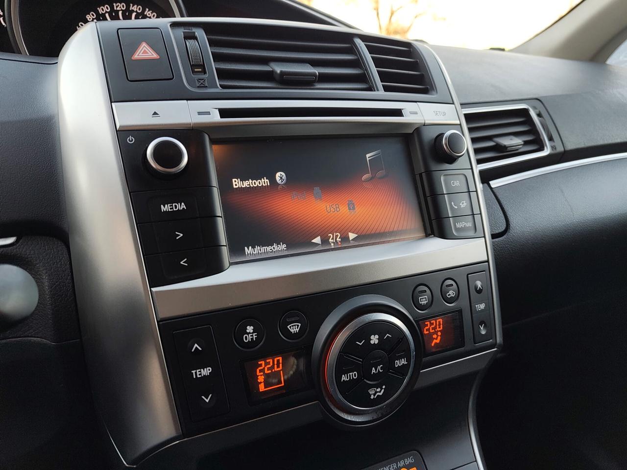 Toyota Verso 1.6 D-4D 7 posti *TETTO PANORAMA*