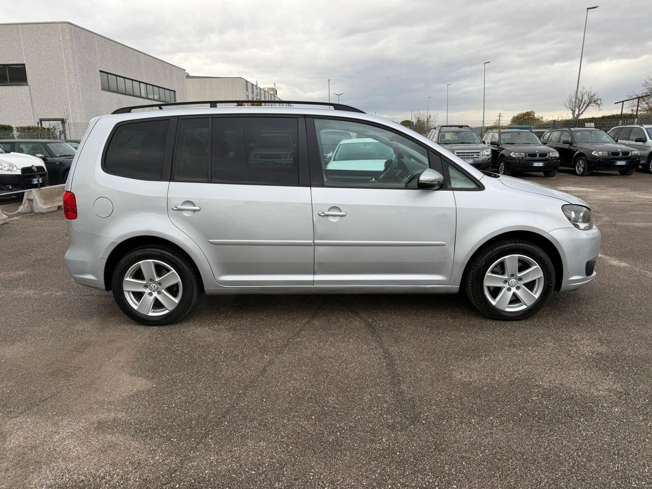 VW TOURAN 1.4 ECOFUEL 2012 12 MESI DI GARANZIA