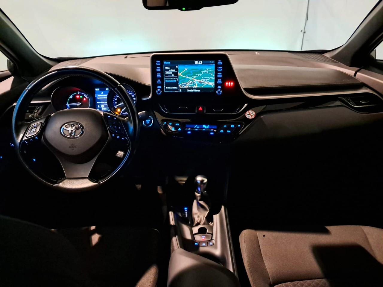Toyota C-HR 1.8 Hybrid E-CVT Business