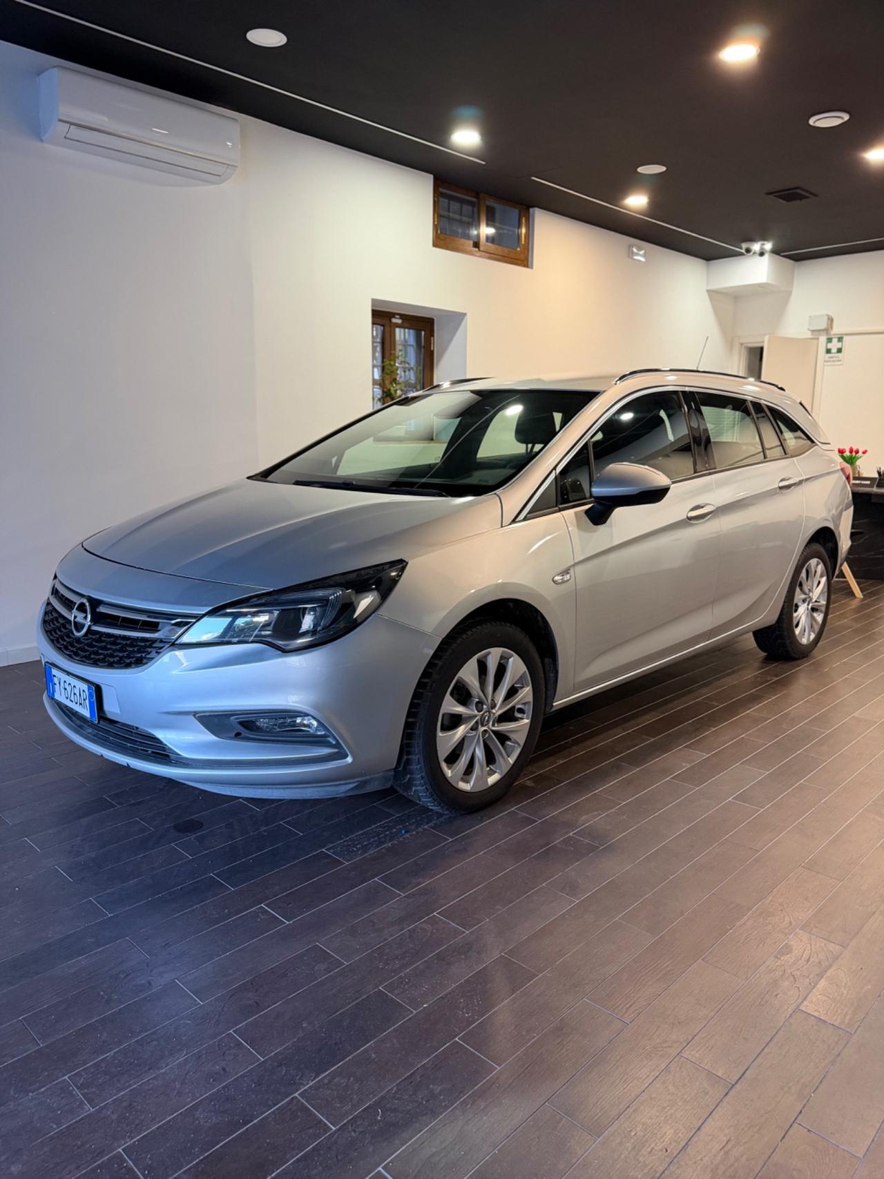 Opel Astra 1.4 Turbo 110CV EcoM Sports Tourer Innovation