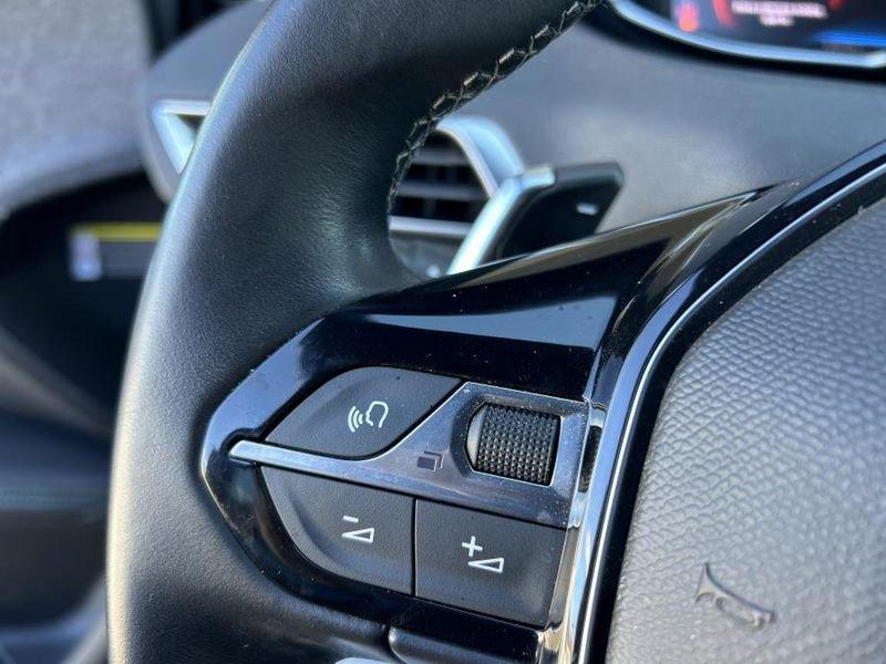 Peugeot 3008 BlueHDi 130 EAT8 Allure Pack AUTOMATICA