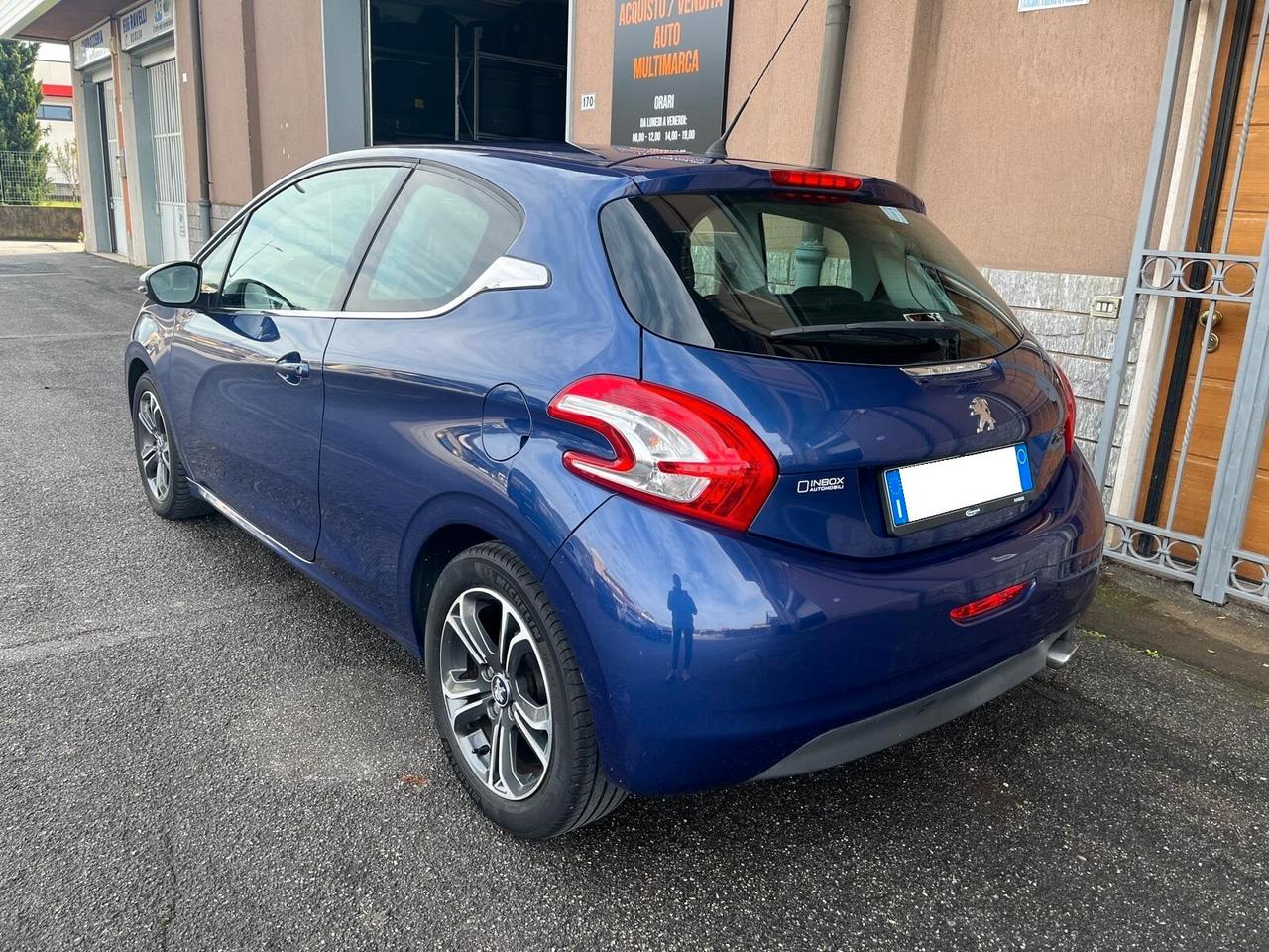 Peugeot 208 1.2 VTi 82 CV 3 porte Allure