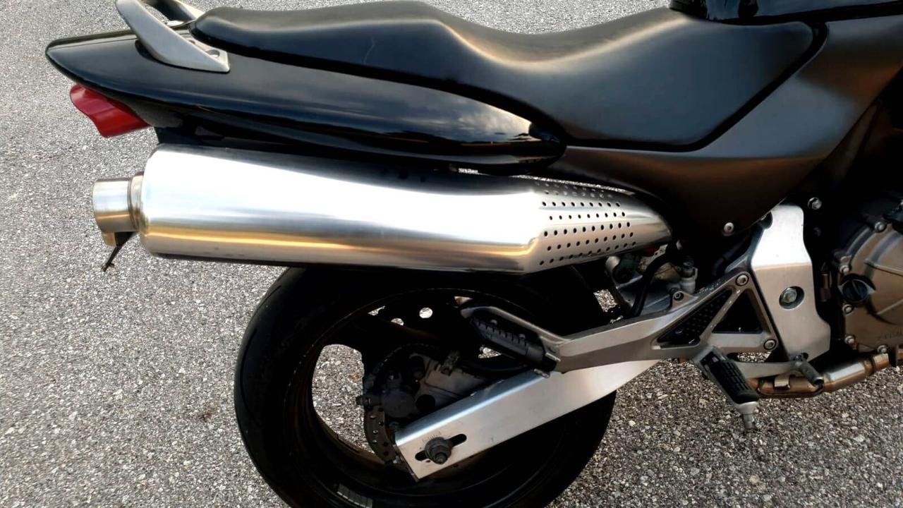 HONDA HORNET 600 CC