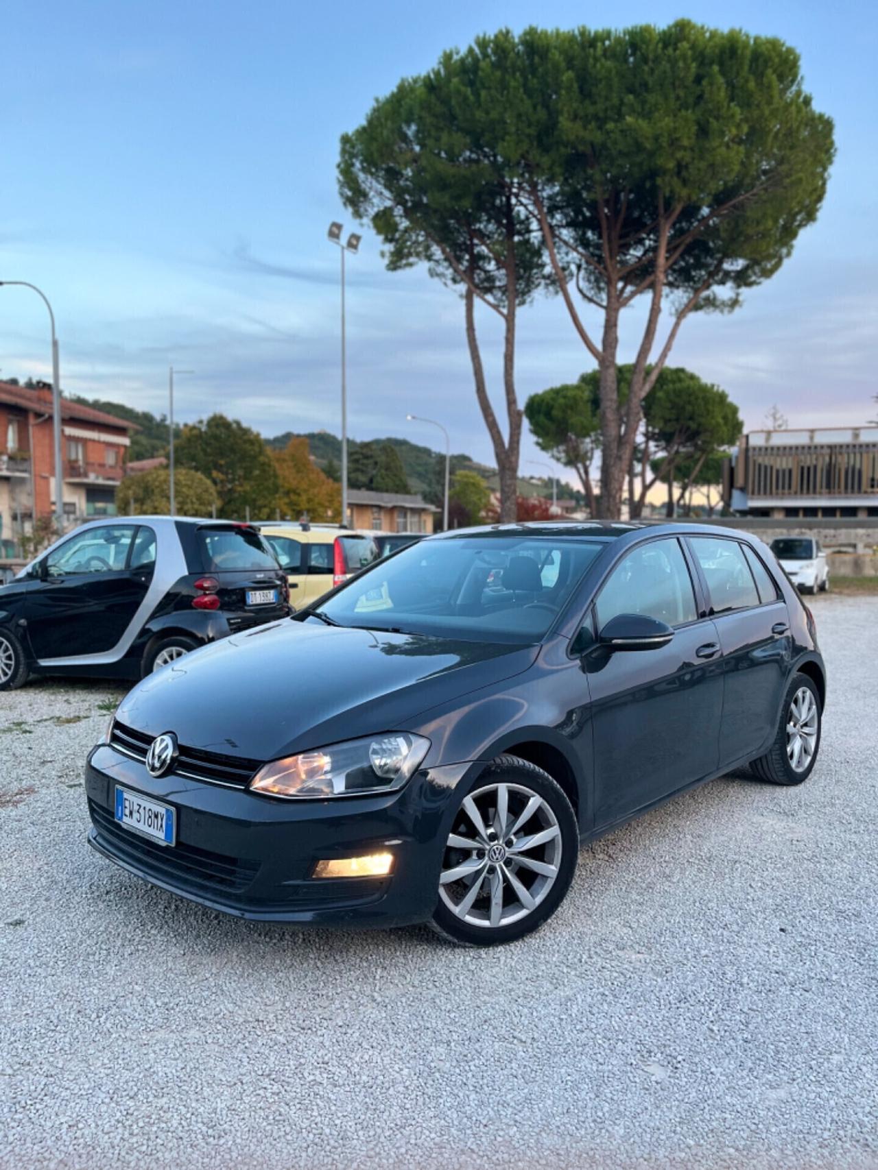 Volkswagen Golf 7 1.6 TDI DSG PERFETTA NEOPATENTATI