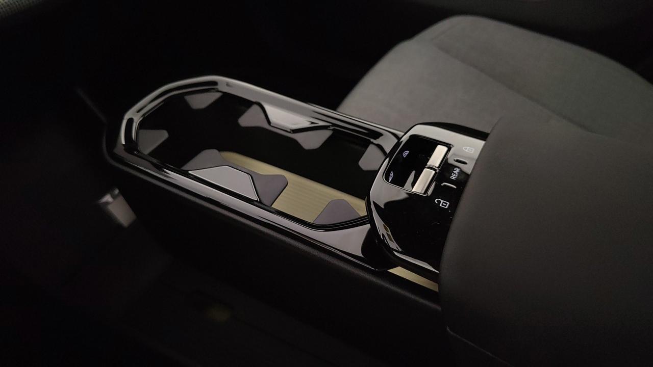 VOLVO EX30 Single Motor Extended Range Ultra rwd