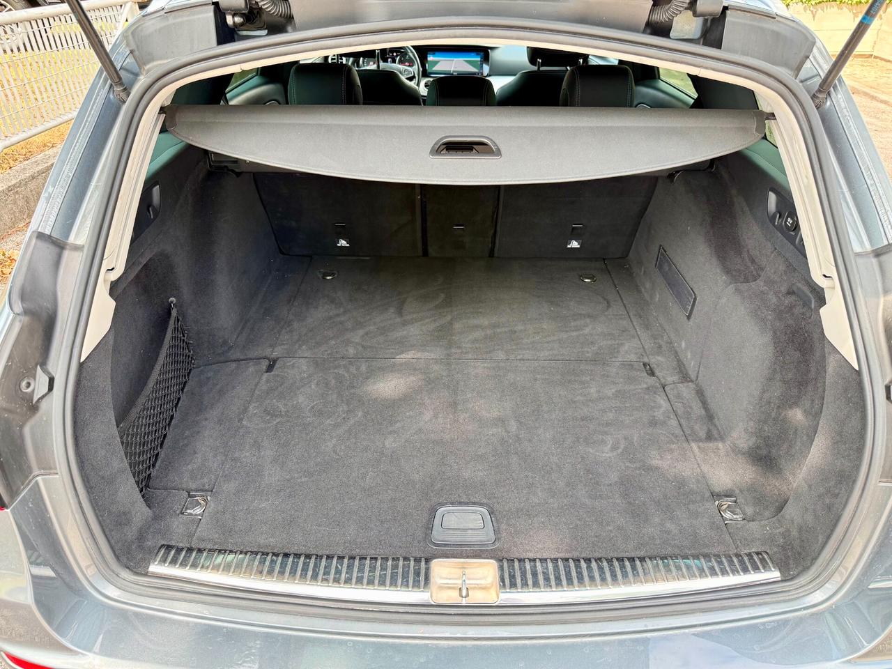 Mercedes-Benz E 220 d SW Business Sport 4matic auto 194cv