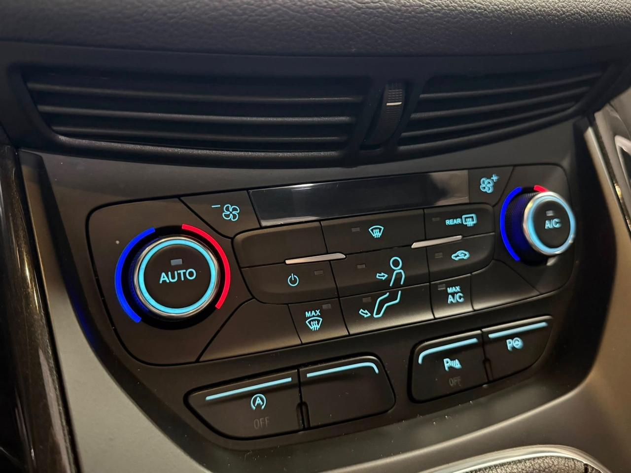 Ford Kuga 2.0 TDCI 150 CV S&S 2WD ST-Line