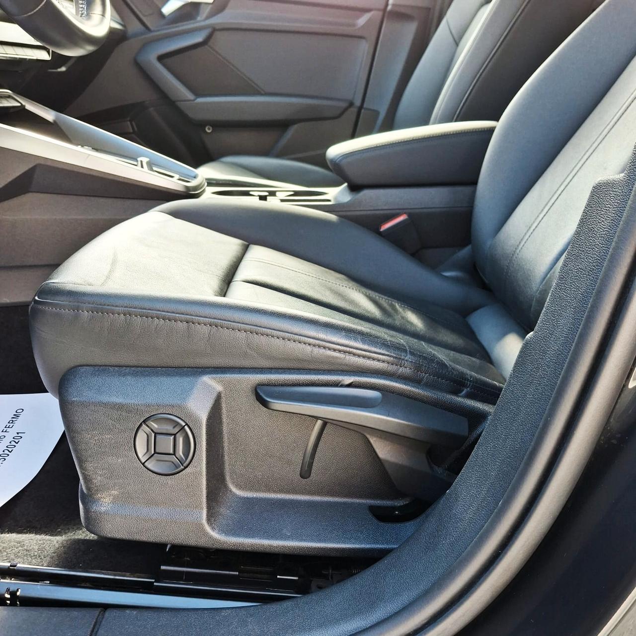 AUDI A3 SPB 30 g-tron S tronic Business Advanced