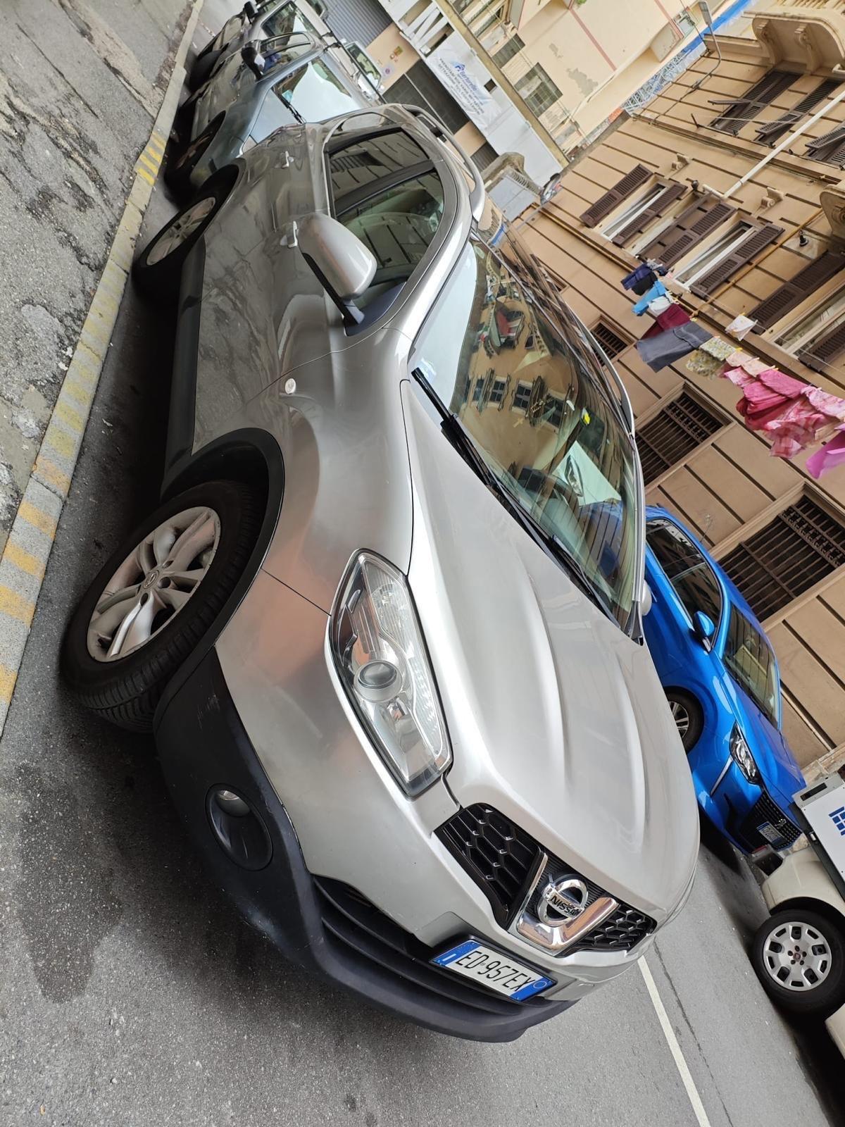 Nissan Qashqai Qashqai+2 2.0 dCi DPF Tekna