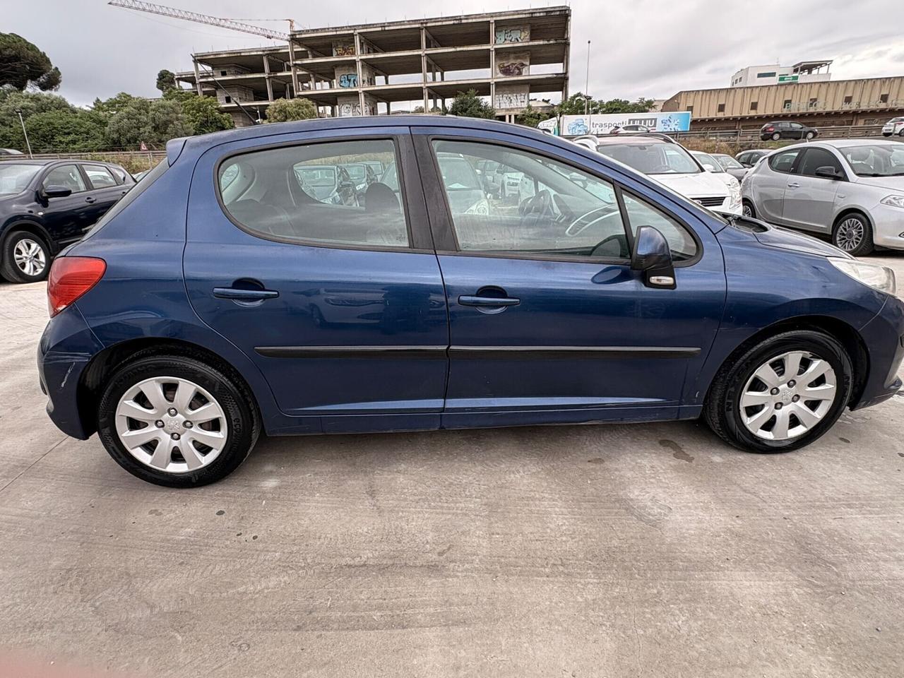 Peugeot 207 1.4 HDi 70CV 5p. XT