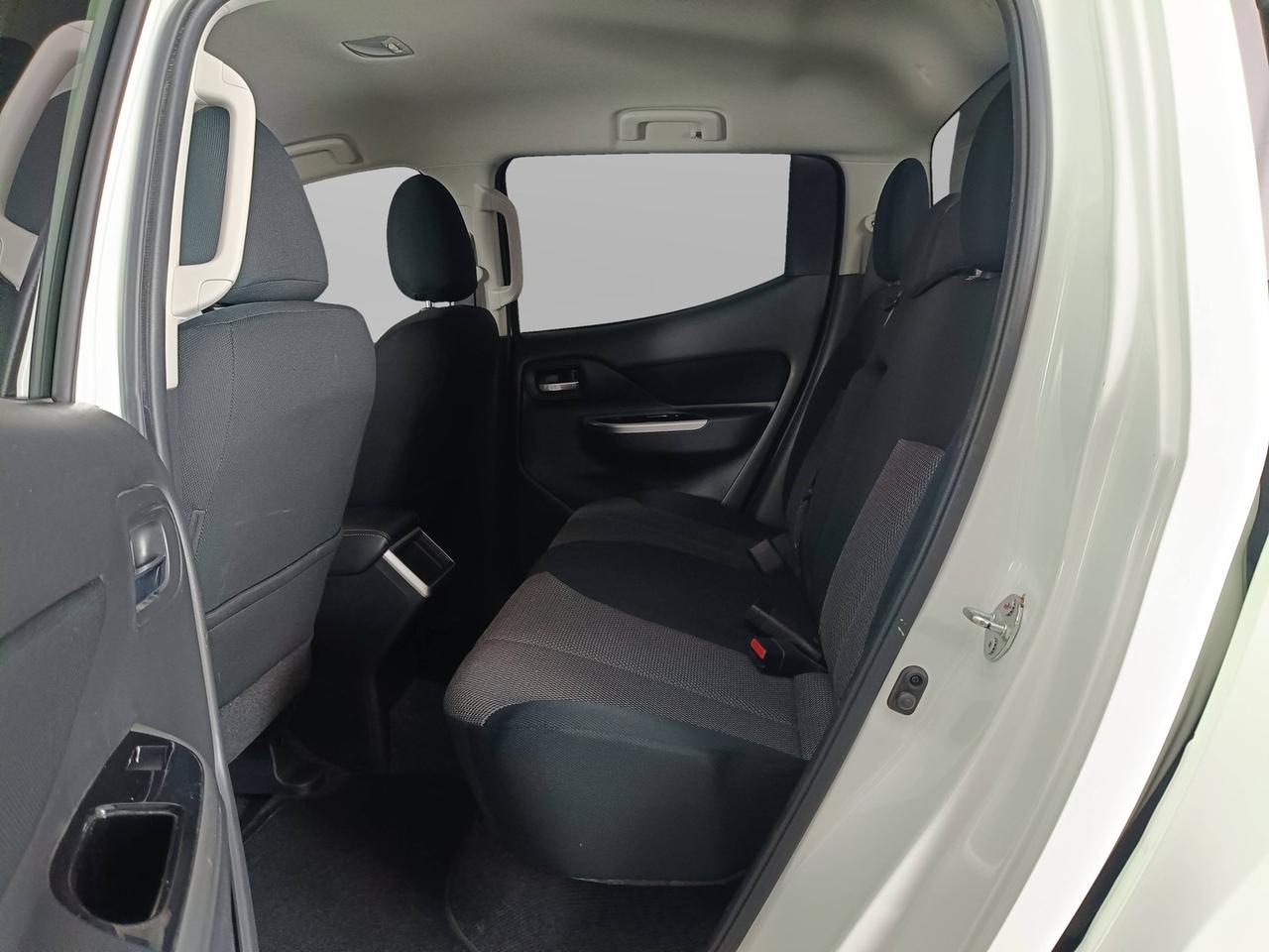 MITSUBISHI L200 Cab VI 2019 - L200 d.cab 2.3d Intense 4wd 150cv
