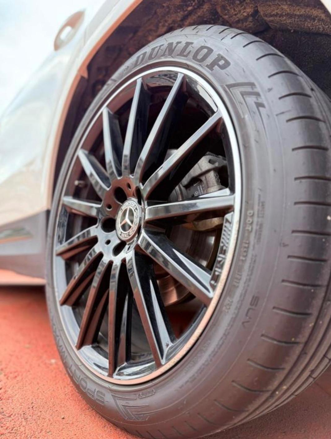 MERCEDES-BENZ GLA 220 d 4MATIC PREMIUM AMG TETTO 360