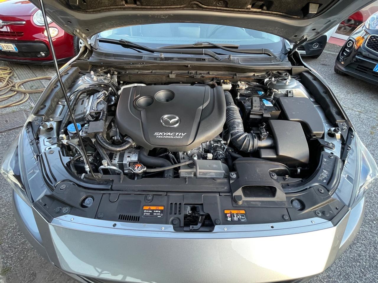 Mazda3 2.2 Skyactiv-D Exceed-unipro-rate-garanzia