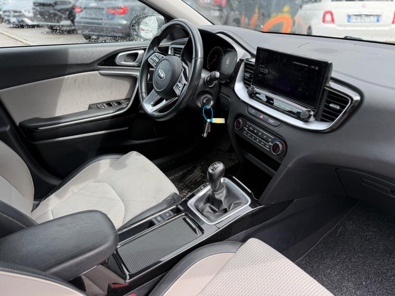 Kia Ceed 1.6 CRDi 115 CV 5p. Urban