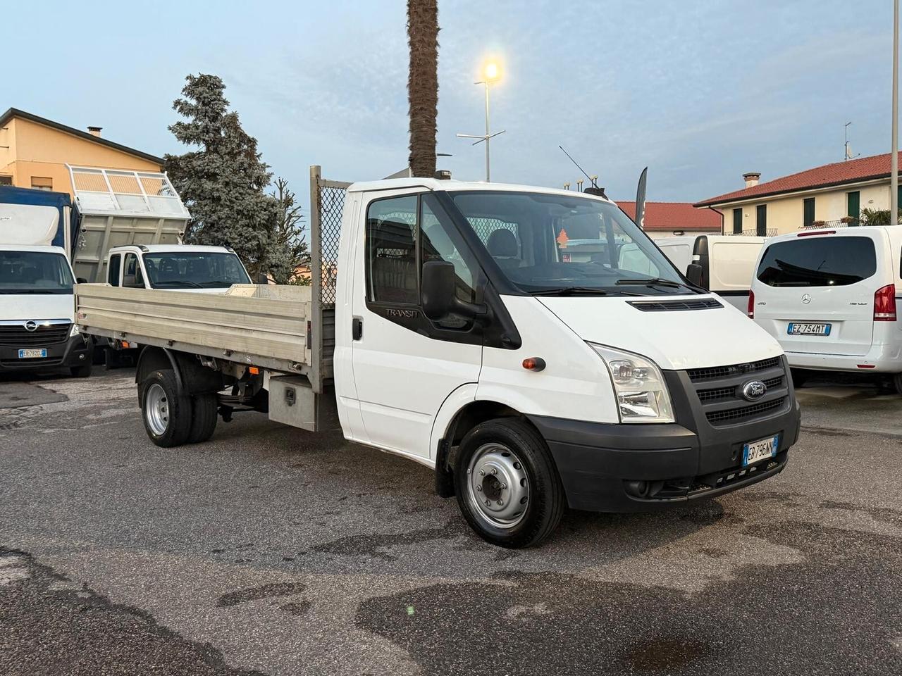 Ford Transit 2.4TDCI 140 CV CASSONE FISSO