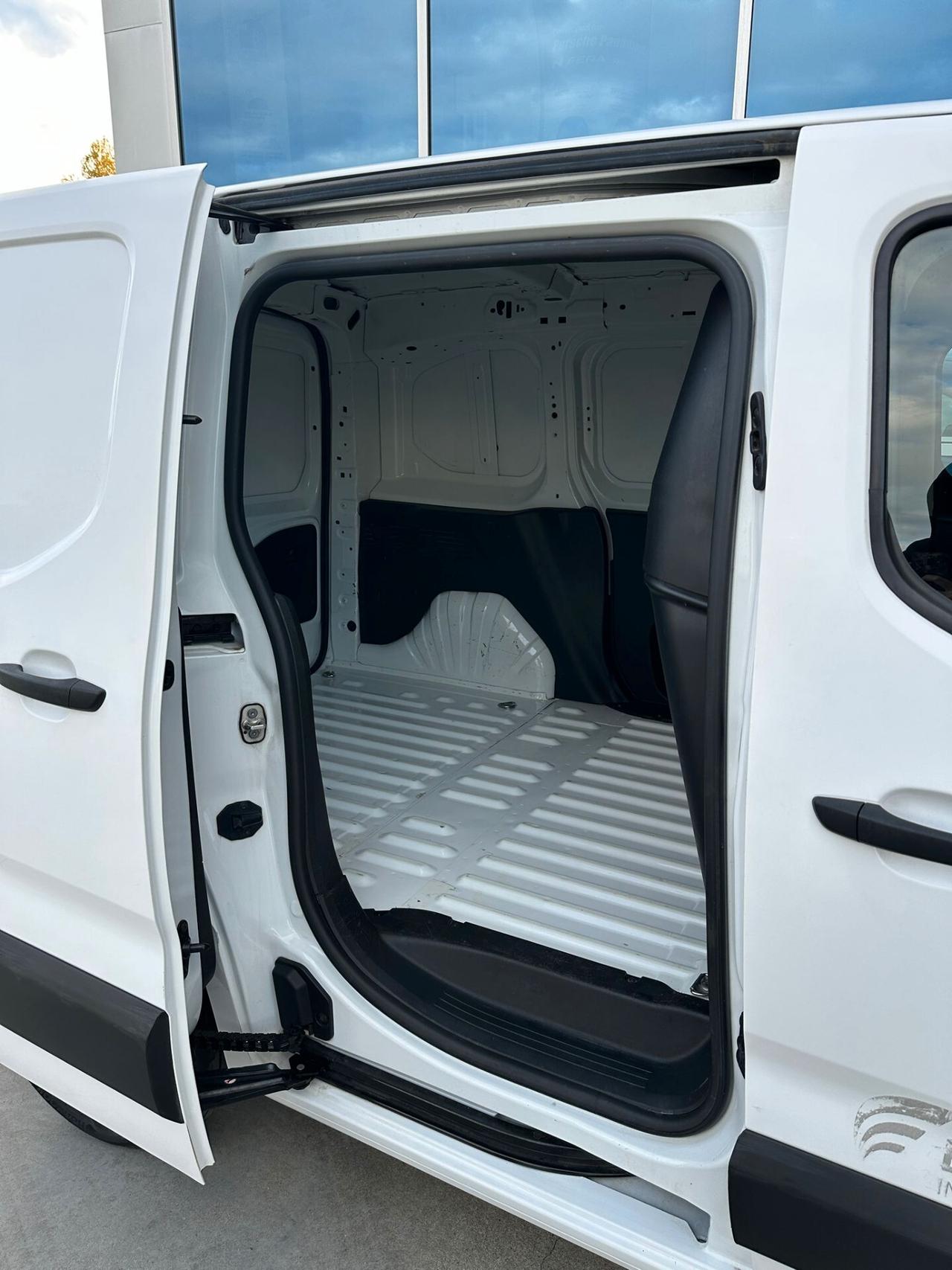 Opel Combo Cargo 1.5 Diesel 100CV PC 650kg Edition