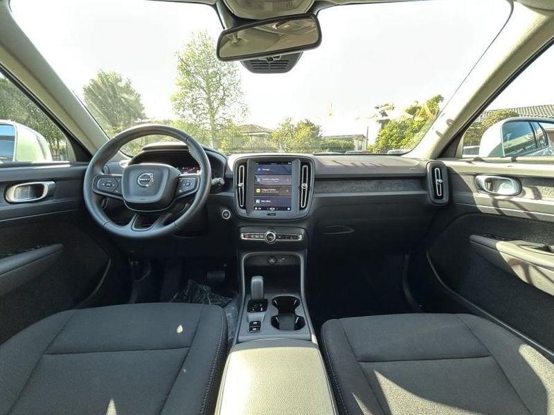 Volvo XC40 B3 automatico Essential 12.485 KM!! PARI NUOVO