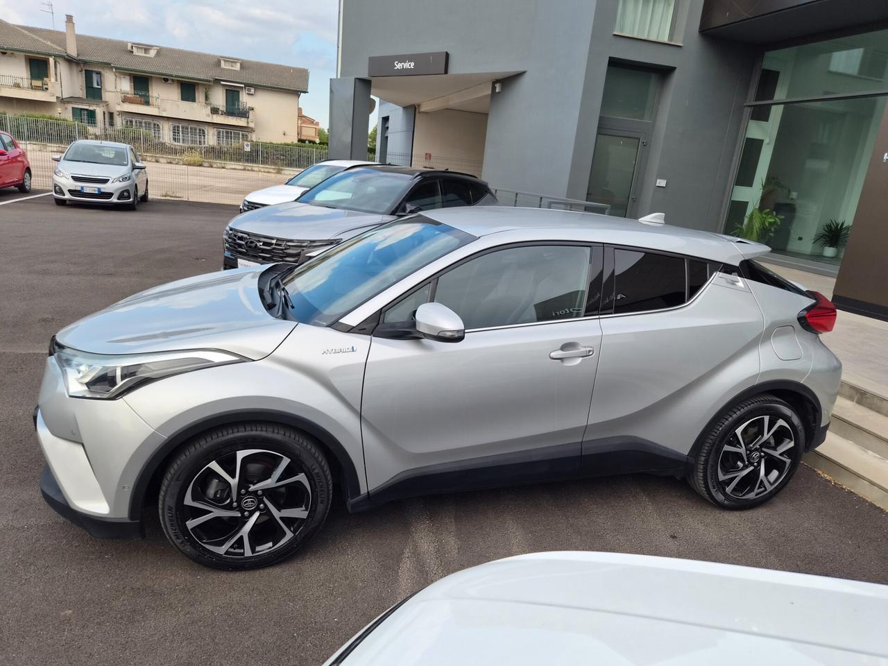 Toyota C-HR 1.8 Hybrid E-CVT Lounge