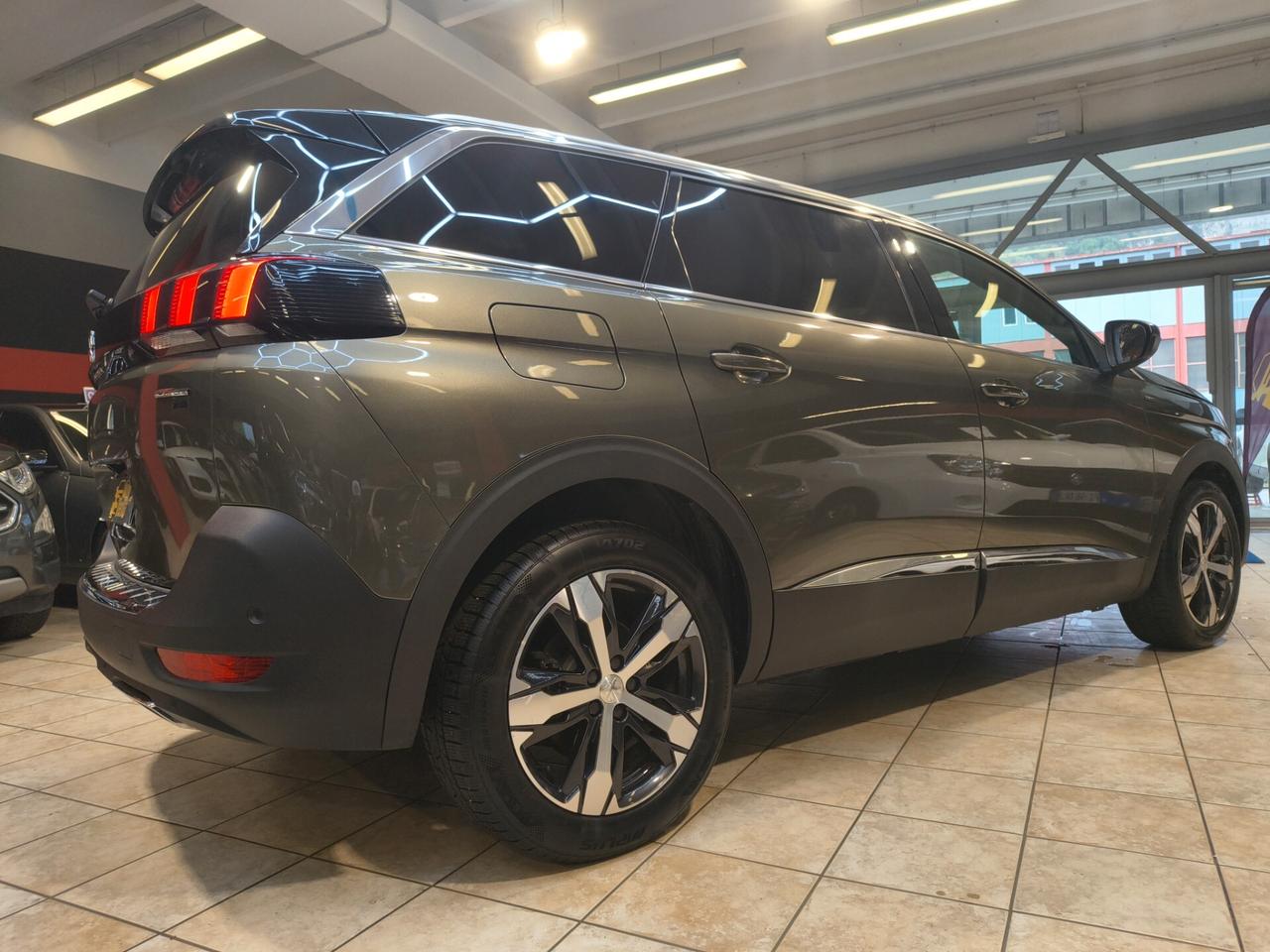 Peugeot 5008 BlueHDi 130 S&S EAT8 GT Line 7 posti