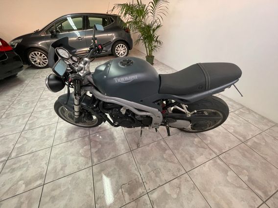 TRIUMPH 955 SPEED TRIPLE