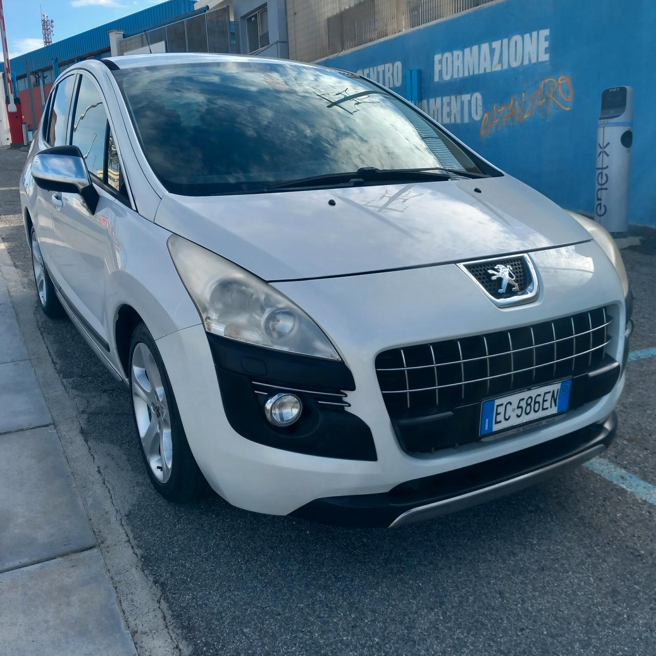 Peugeot 3008 2.0 HDi 110CV Business