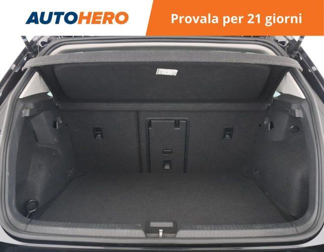 VOLKSWAGEN Golf 1.0 TSI EVO Life