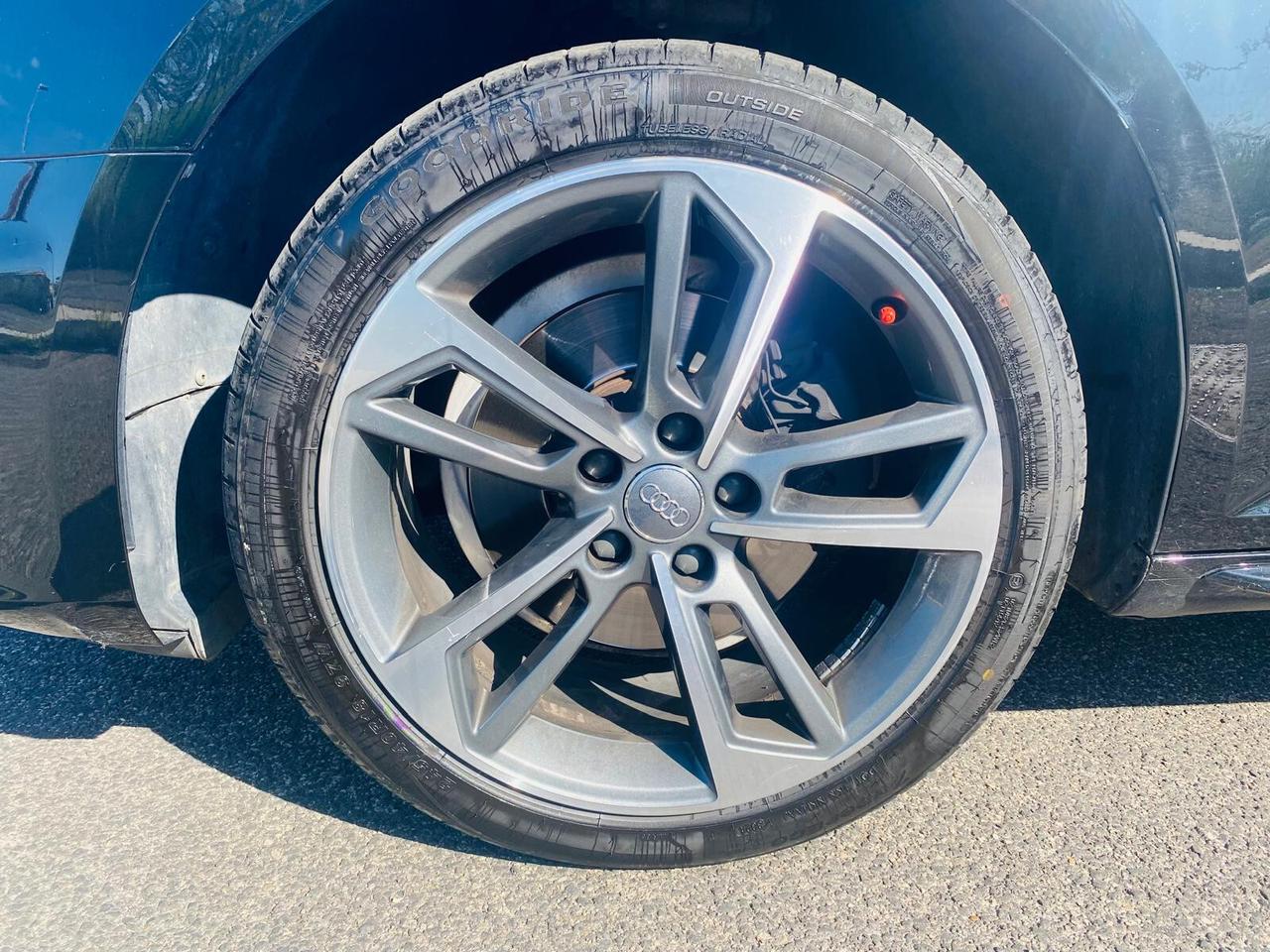 Audi A4 Avant 40 TFSI S tronic line edition