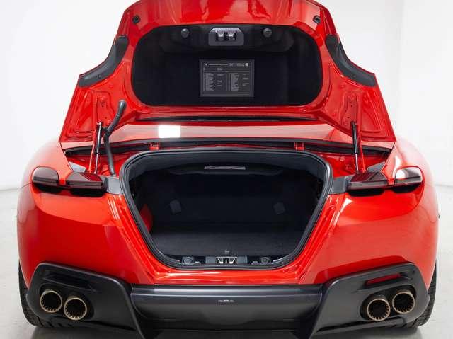 Ferrari Roma Spider